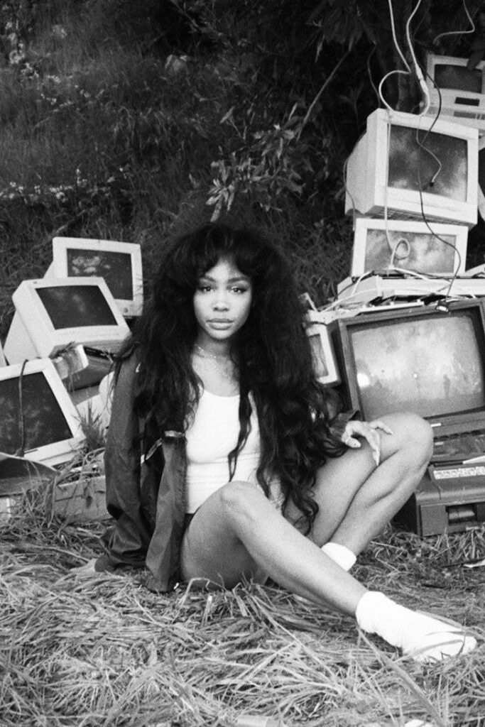 Sza PFP Black and White
