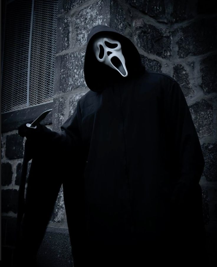 Ghostface PFP Black and White