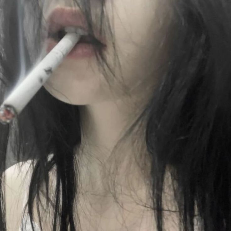 Cool Discord girl pfp combining fashion and digital culture