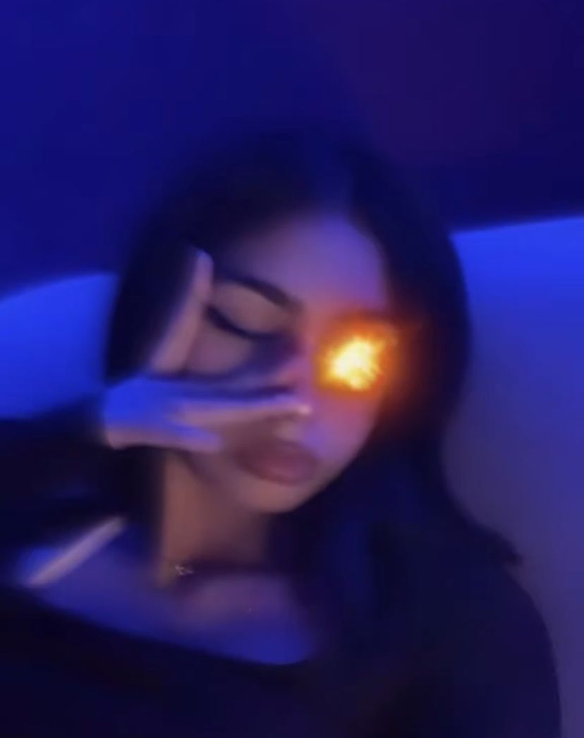 Discord girl pfp perfect for matching themes and profile sets