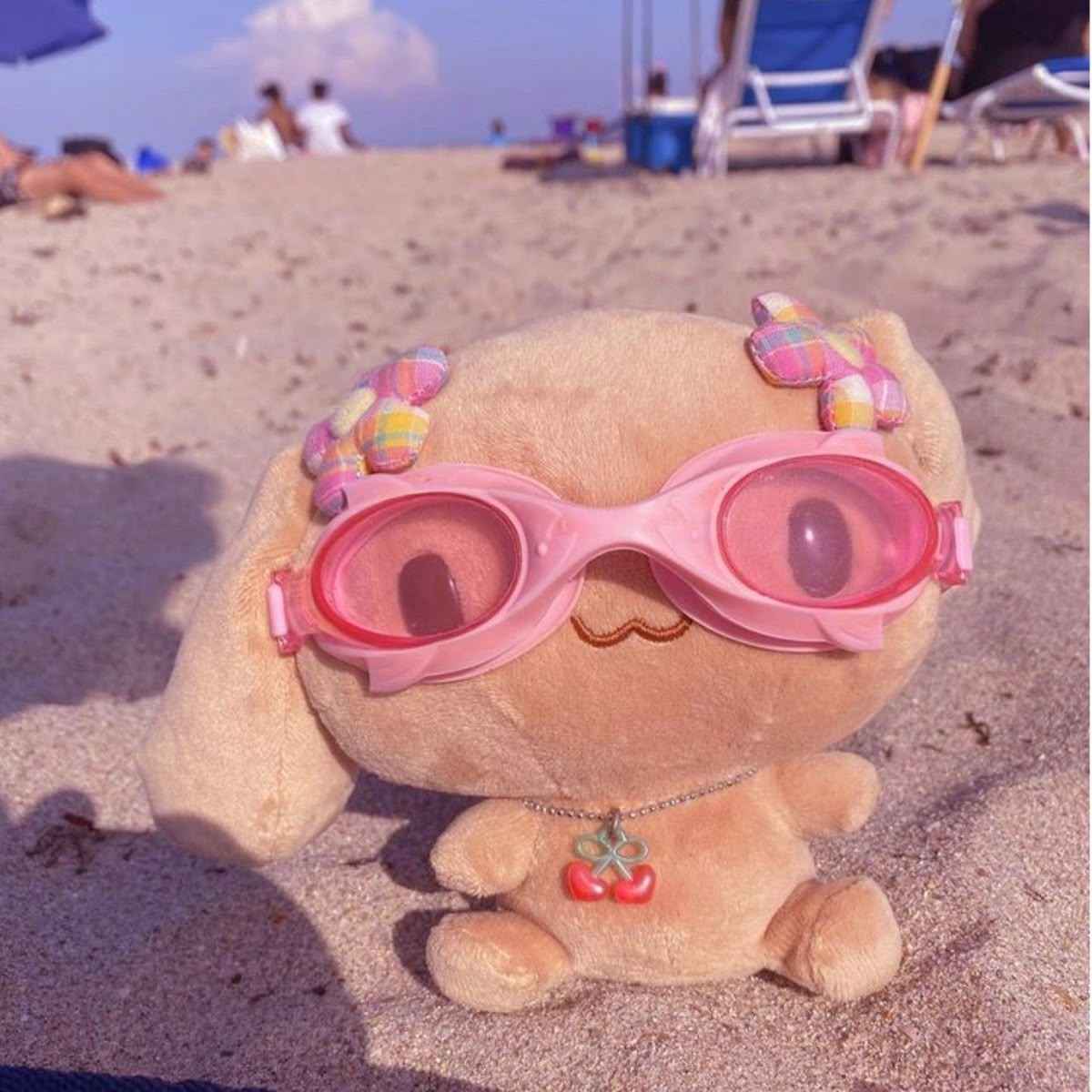 Beach aesthetic profile picture glow